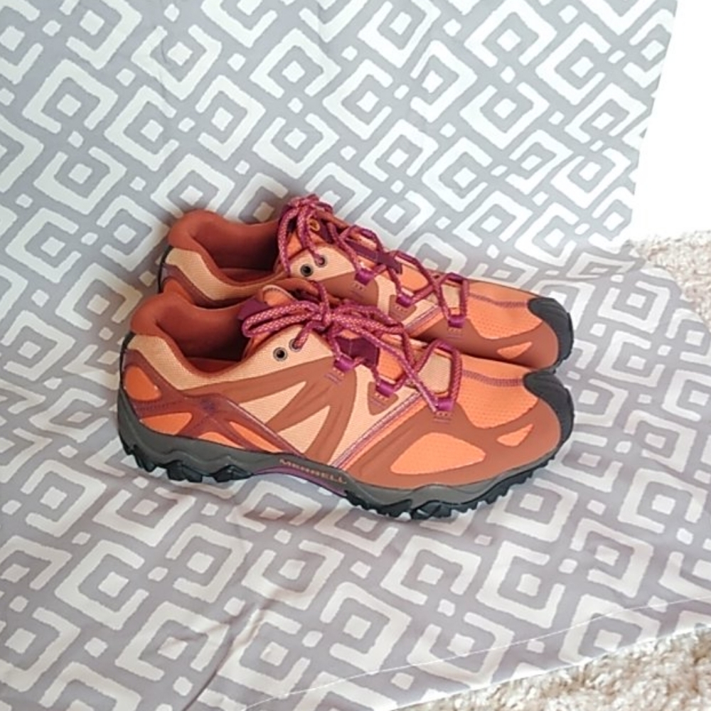 Women's Merrell Flame Orange Size 11
